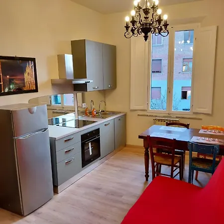 Apartment Ciclamino Fori Porta Pispini 2 *